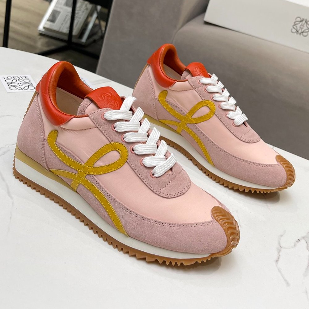 💕💕Loewe Flow Runner Sneakers💕💕
